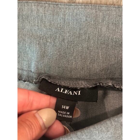Alfani Stretch Skinny-Leg Ankle Pants Size 14W - Picture 3 of 5